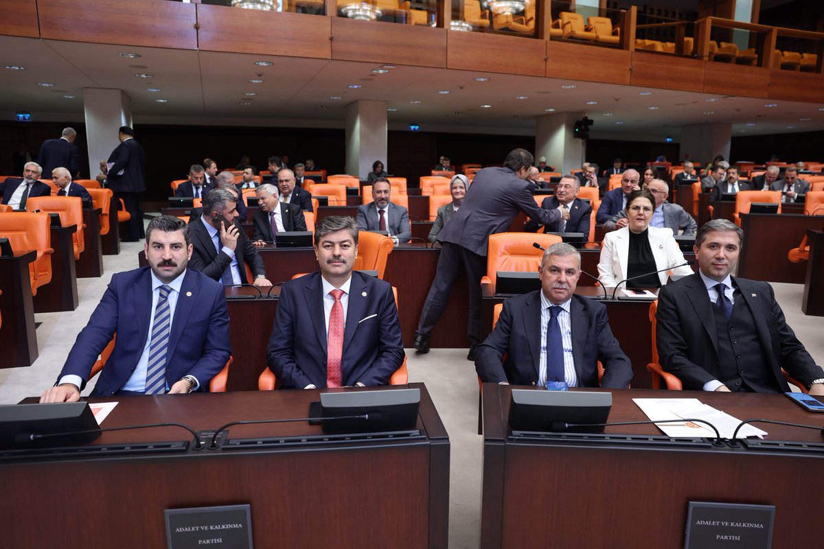 📍TBMM

213 Sıra Sayılı “ Ceza ve Güvenlik Tedbirlerinin İnfazı Hakkında Kanun ile Bazı Kanunlarda Değişiklik Yapılmasına Dair Kanun Teklifi”nin görüşmelerini gerçekleştirmek üzere Genel Kurul çalışmalarımıza devam ediyoruz.

#TBMM #Akparti #Kırşehir