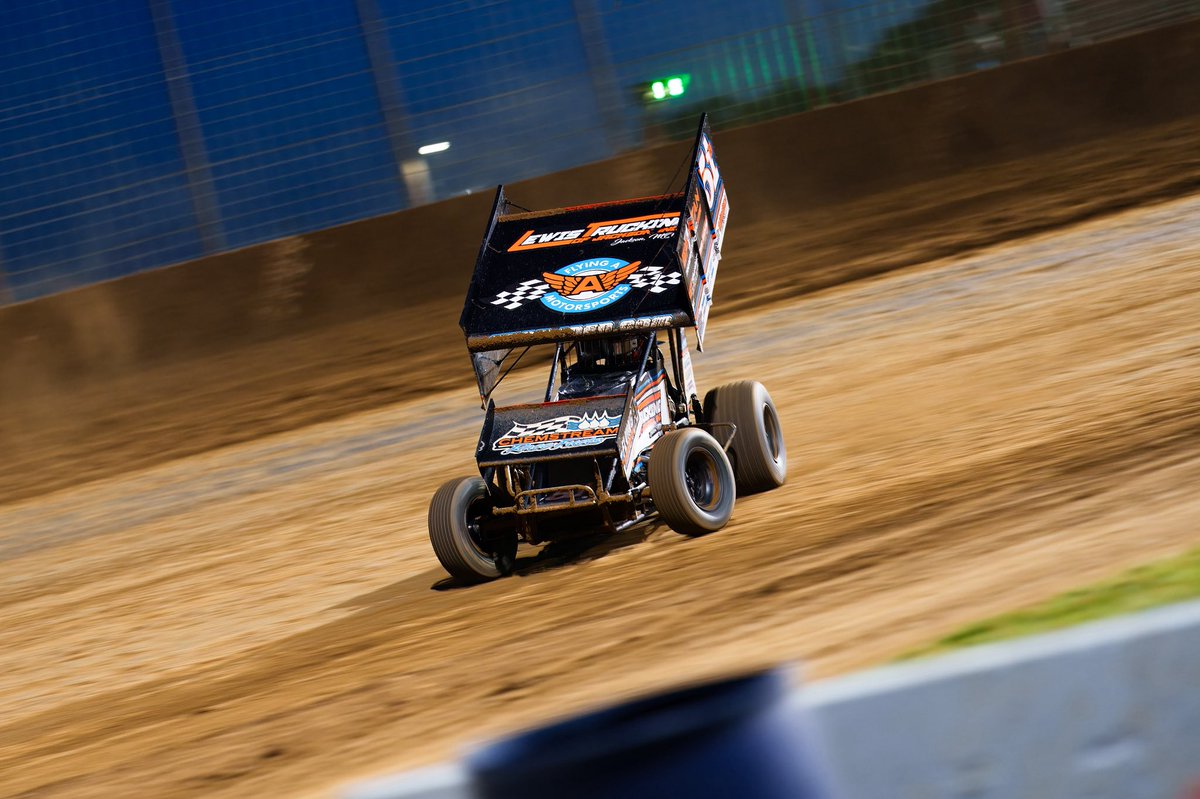 🔥Throwdown Thursday at 34!🔥
$10K is on the line as the POWRi Honest Abe Roofing 410 Outlaw Sprints roll into 34 Raceway on Thursday, June 12 for one of our biggest events!

🎟️ Tickets: myracepass.com/tracks/2697/ti…
📍 West Burlington, IA | 🕔 Gates 5PM | 🟢 Hot Laps 6:30PM