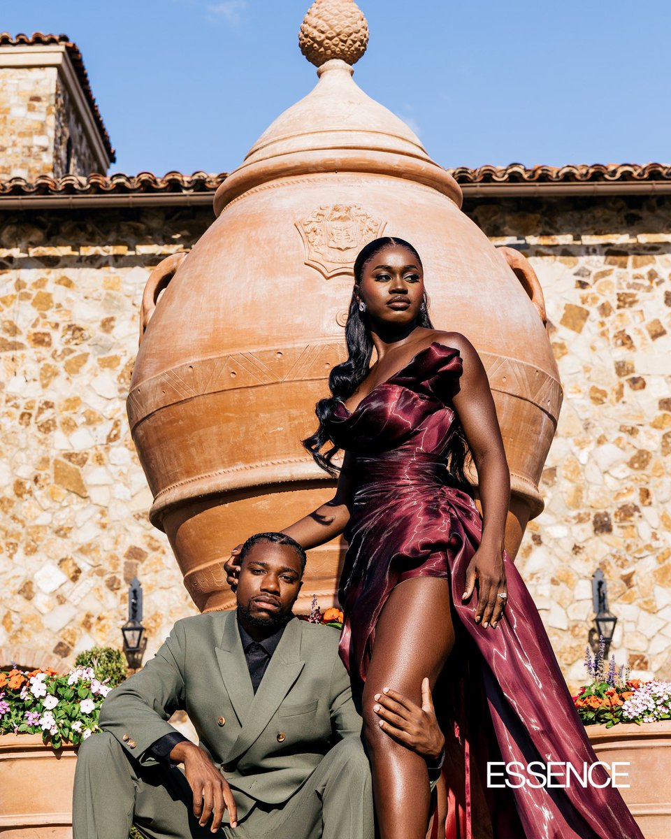 ESSENCE tweet media
