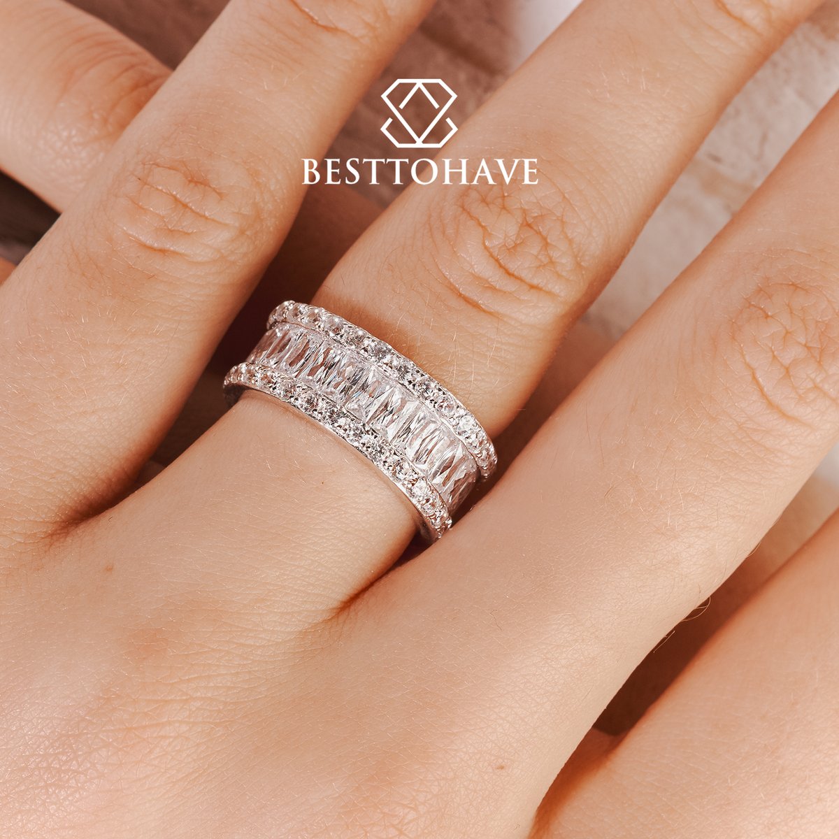besttohave's tweet image. A ring that catches the light—and attention.

Buy here - tinyurl.com/487uvy9n

#925Silver #CZRing #JewelryStyle #BestToHave #RingStack #JewelryLovers