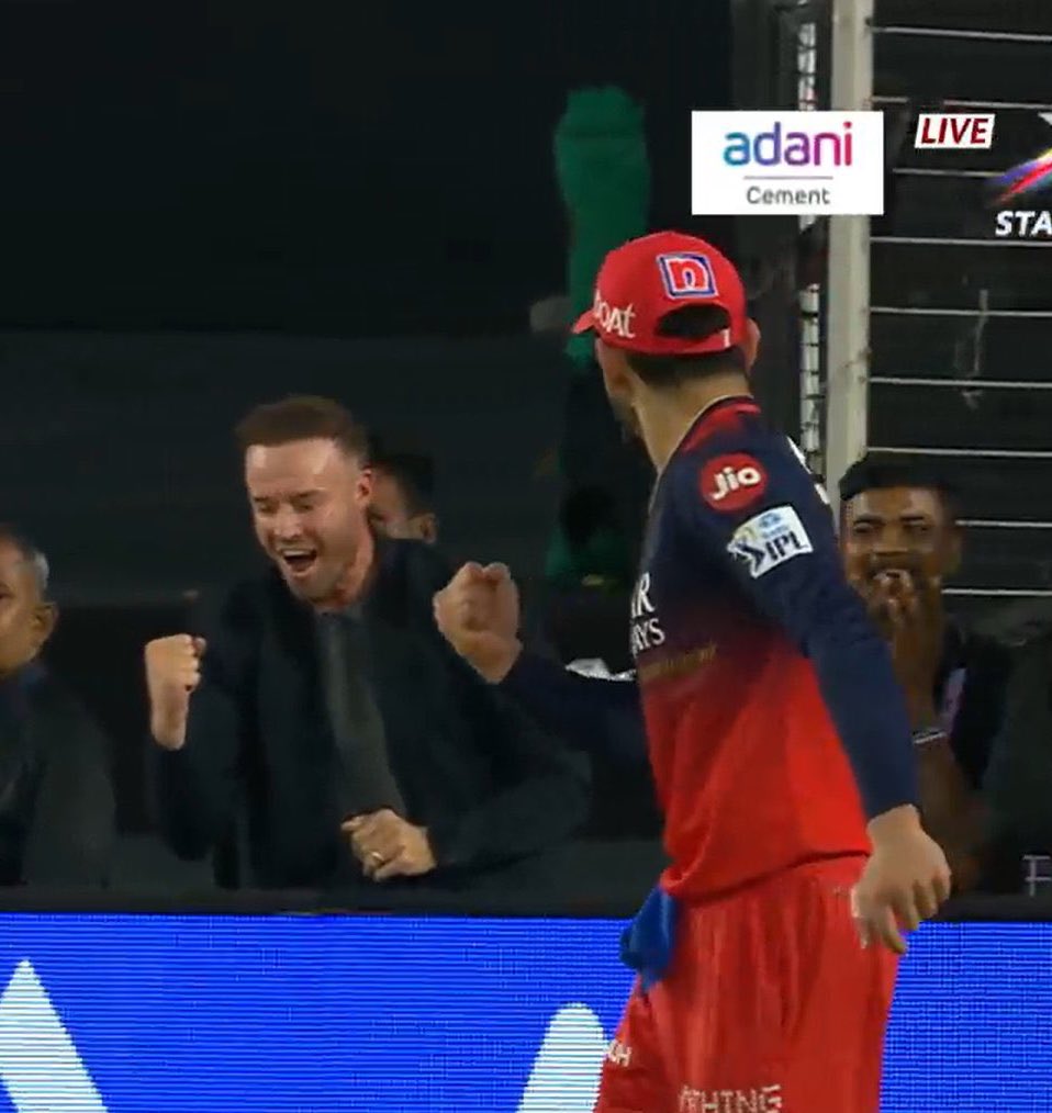 This image.. this damn image 🫠 

#RCBvsPBKS #ViratKohli #IPLFinal