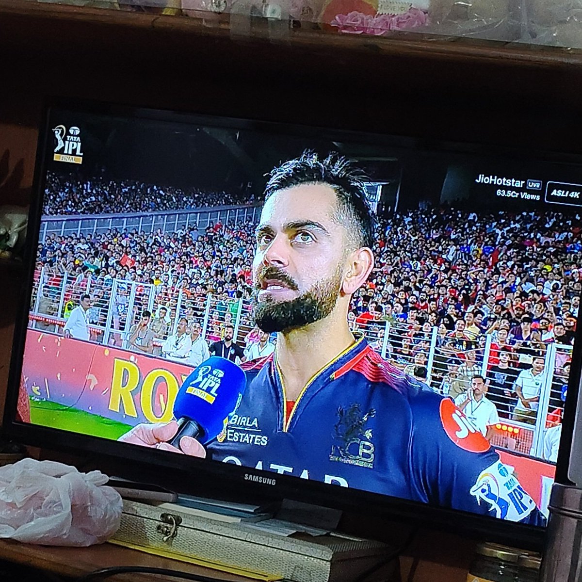 Yash28raj's tweet photo. 18 years of grind.... finally RCB WON!!!🔥🔥
#RCBvsPBKS #PBKSvsRCB #ViratKohli𓃵 https://t.co/OR9URGoyT4