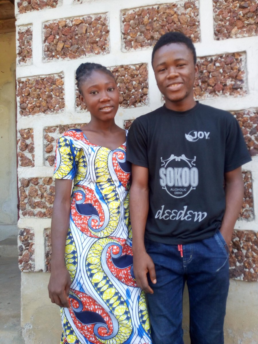 alpha_konu86194's tweet photo. Mama gave me a fineee little sister. I love you, Smalley! We don komot far 🥰😊

#Safekeeping https://t.co/HWhcUrB22s