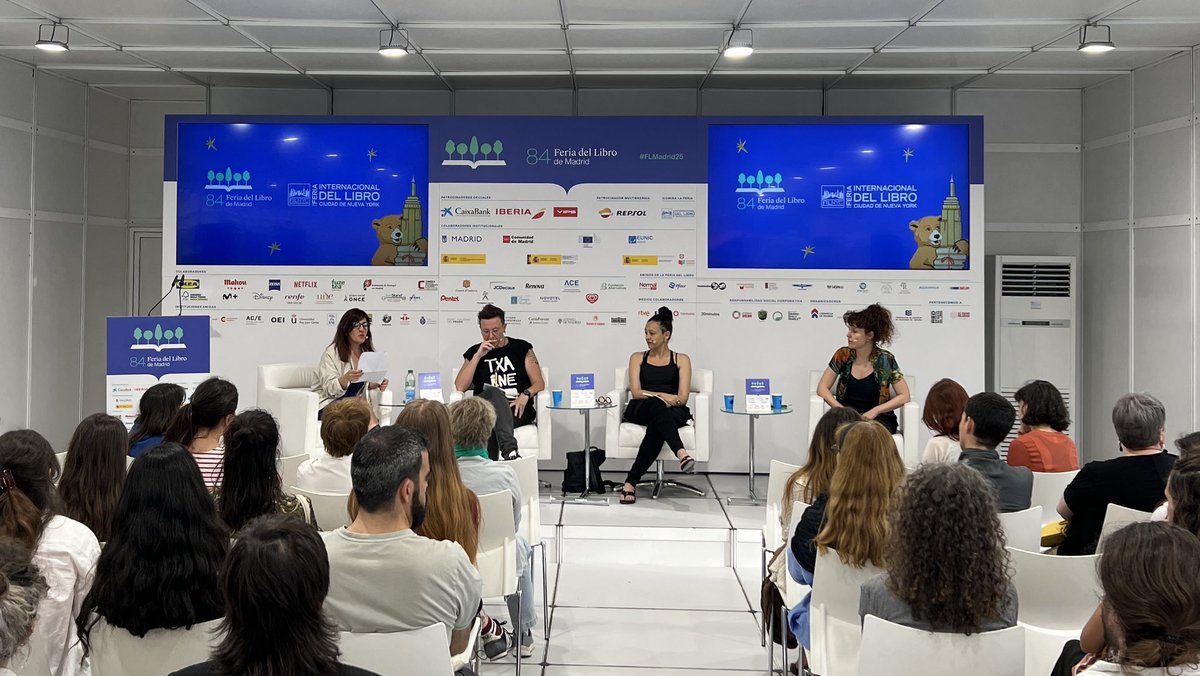 🌍❓ ¿Qué pasa cuando el lugar que habitamos se vuelve extraño? 

Hablamos sobre el cuerpo y el espacio como territorios de conflicto y resistencia, explorando el extrañamiento y la lucha desde la vulnerabilidad.

#NuevaYorkSeEscribeEnEspañol