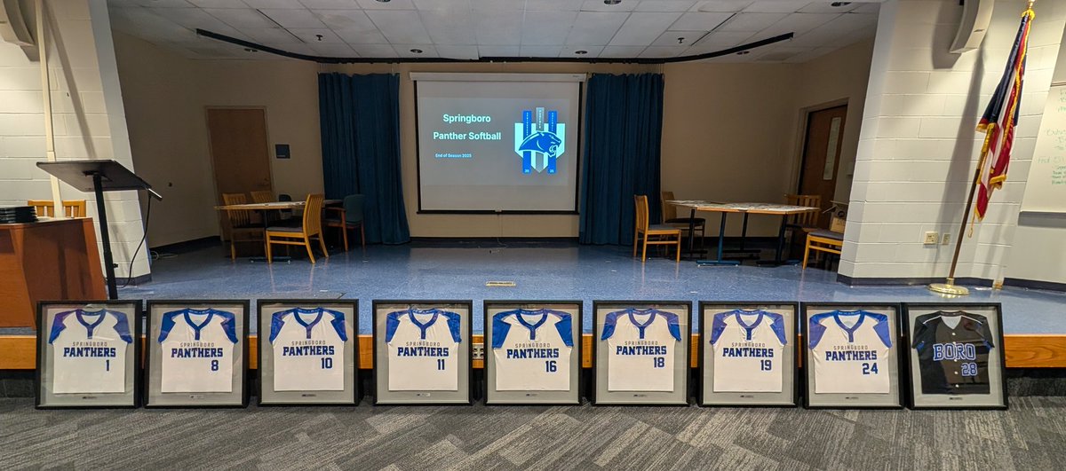 Final Celebration with the team last night. V 20-8, JV 13-5, JH 12-2. Congrats to all our players on a great season and our seniors for setting a path forward. Congrats to our record breakers and award winners this year and thanks for all your hard work 

Panther Culture Award: