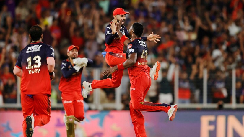 jaydiprathod_'s tweet photo. After 18 years, the wait is finally over for No. 18 jersey Virat Kohli as RCB levels the head-to-head record 18-18 against PBKS before today's final match.

#RCBvsPBKS #IPL2025Final https://t.co/SaVMiCumv4