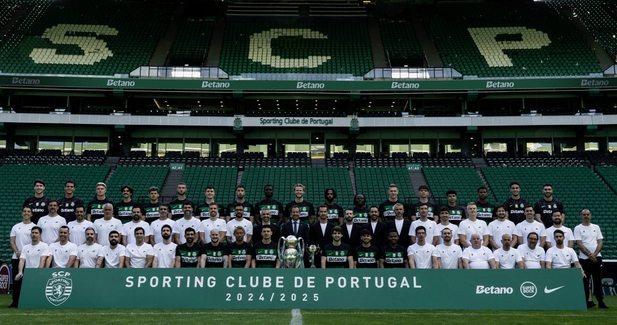 A foto de família dos 𝐁𝐈𝐂𝐀𝐌𝐏𝐄𝐎̃𝐄𝐒 𝐍𝐀𝐂𝐈𝐎𝐍𝐀𝐈𝐒 e vencedores da 𝐃𝐎𝐁𝐑𝐀𝐃𝐈𝐍𝐇𝐀 🏆🏆

Para a história… ✍️