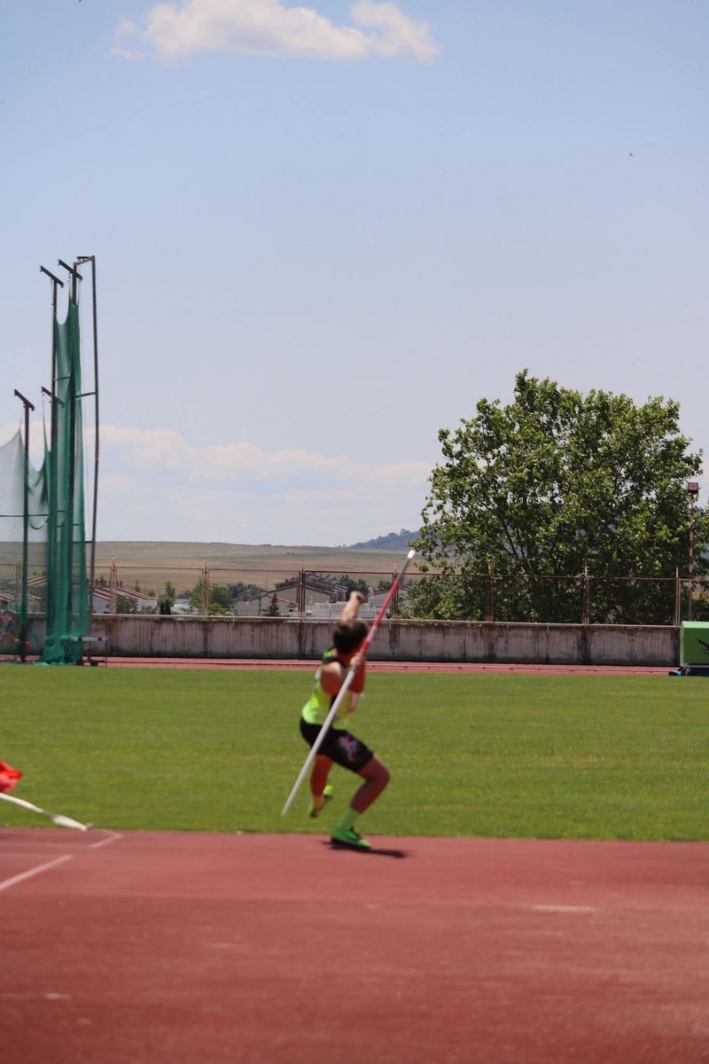 CAMiajadas's tweet photo. III Jornada judex sub 16 y 18 en Cáceres, en la que participaron Paula en 100ml, Jimena en salto de longitud, Daniel en 400m y lanzamiento de jabalina y Cayetana en 1500m obstáculos. https://t.co/8KTKoutu7S