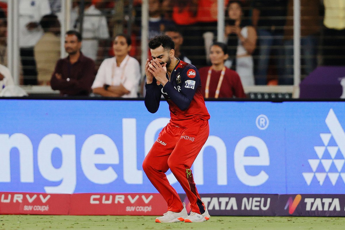 MANOJ TIWARY (@tiwarymanoj) on Twitter photo Finally, the loyalty wins! 1️⃣8️⃣ years of wait is finally over... Well done brother <a href="/imVkohli/">Virat Kohli</a>, well done #RCB! Fairy Tale stuff... Huge congratulations!! Well played #KXIP, tough luck... 🙌
#KingKohli #IPL #ViratKohli #IPLFinal Finally, the loyalty wins! 1️⃣8️⃣ years of wait is finally over... Well done brother <a href="/imVkohli/">Virat Kohli</a>, well done #RCB! Fairy Tale stuff... Huge congratulations!! Well played #KXIP, tough luck... 🙌
#KingKohli #IPL #ViratKohli #IPLFinal
