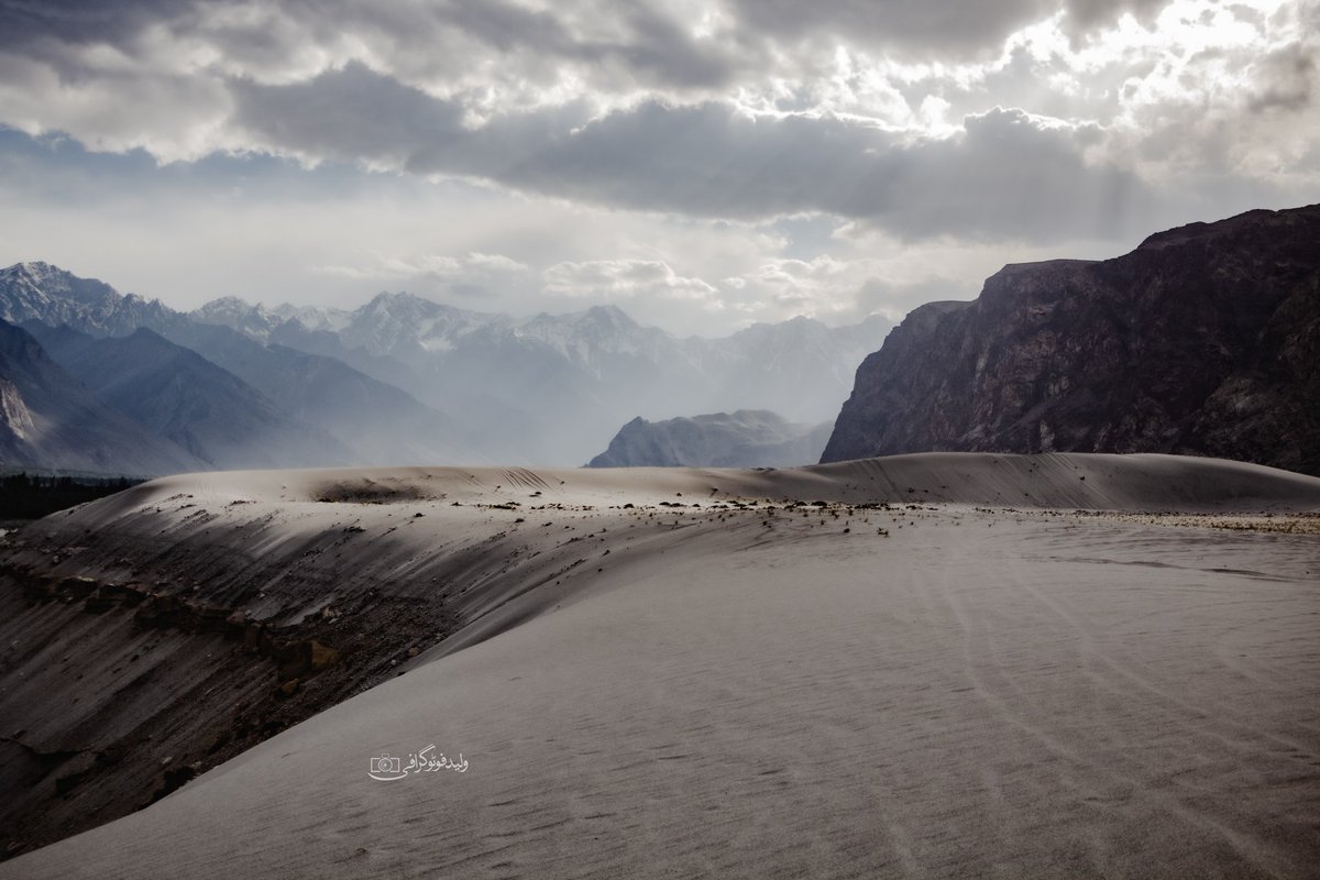 RattuWaleed's tweet photo. Cold Desert skardu ♥️ #Gilgit #skardu #heaven #pakistanzindabaad #northenarea #follw #like #TikTok https://t.co/2pZJq39Lnm