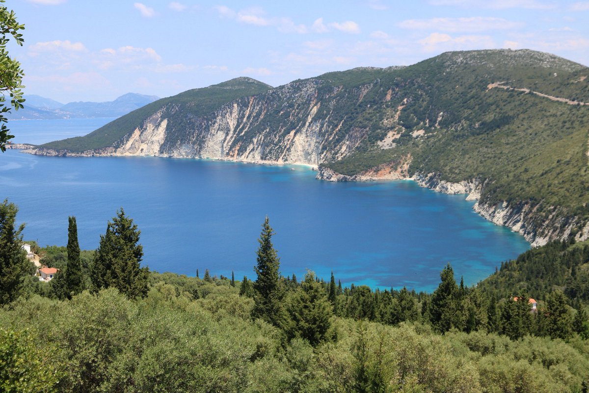 ἄχθος ἀρούρης (@daemondiomedes) on Twitter photo 