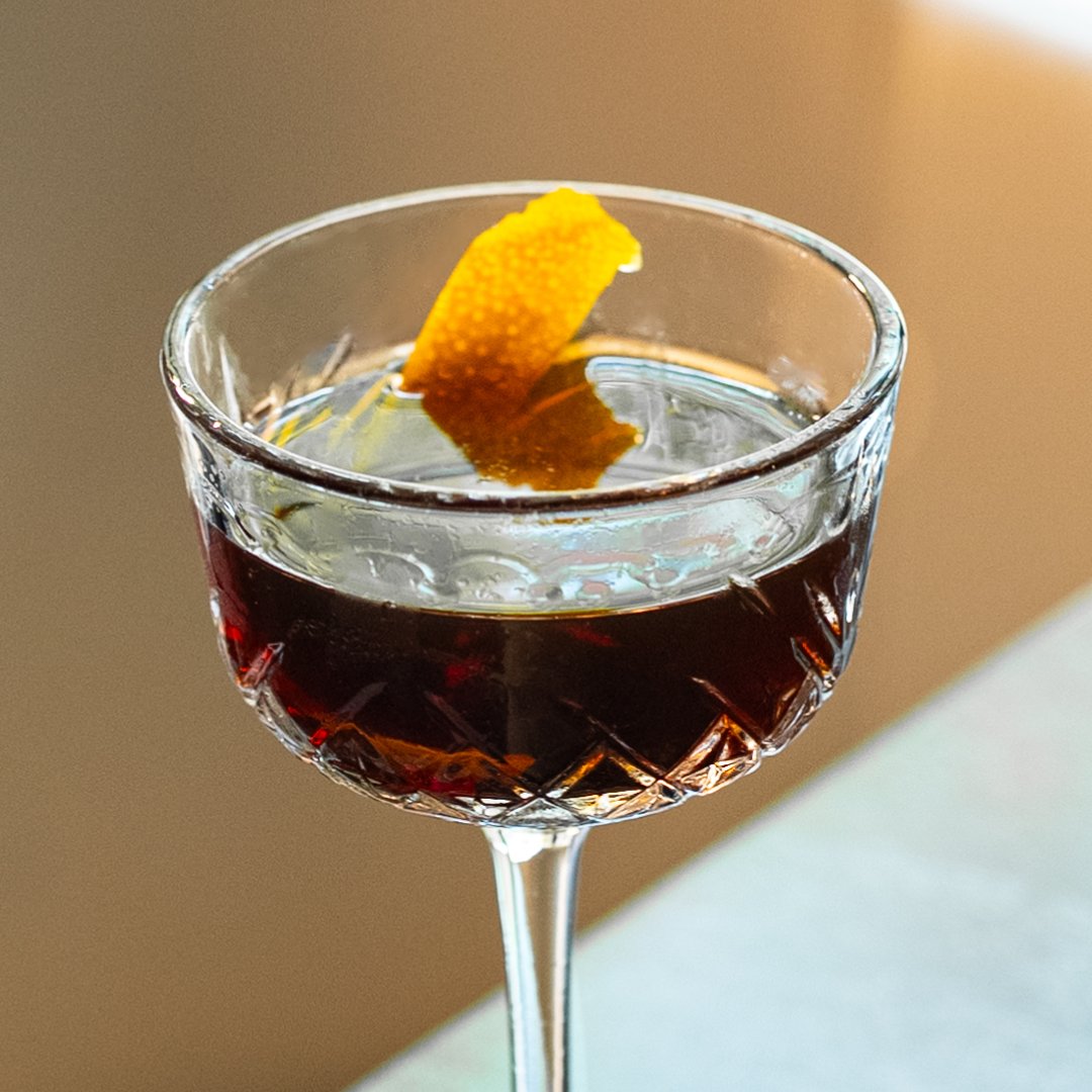 Stir things up. Discover our elevated martini experience where classic craftsmanship meets bold innovation. For a playful twist try the Tiny Tini. Our HH includes cocktails, spirits, wines by the glass, &amp; oysters for half off! Your table is waiting. bit.ly/45tjeX4