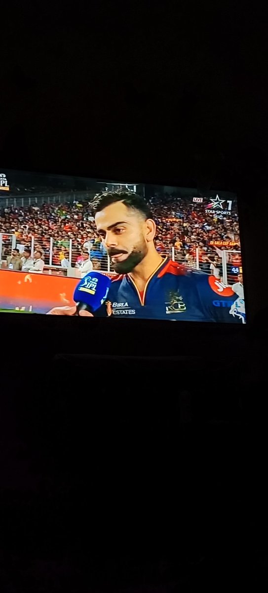 Subhash52682217's tweet photo. The king of virat kohali 👏the great kohali sir 💐chempiyana RCB 🎊🎉 https://t.co/69A2AnAQjP