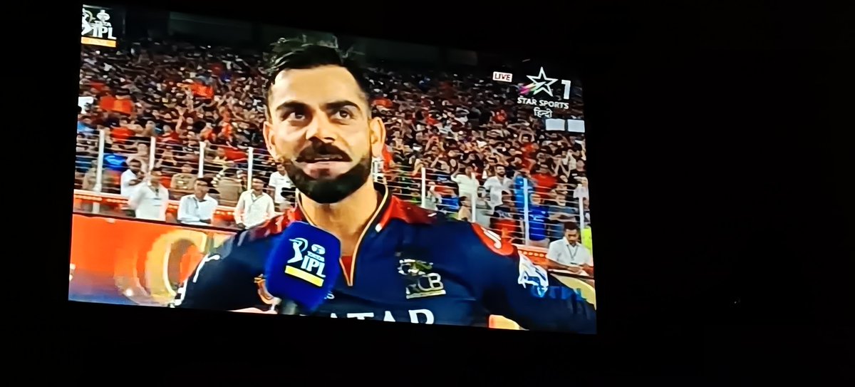 Subhash52682217's tweet photo. The king of virat kohali 👏the great kohali sir 💐chempiyana RCB 🎊🎉 https://t.co/69A2AnAQjP