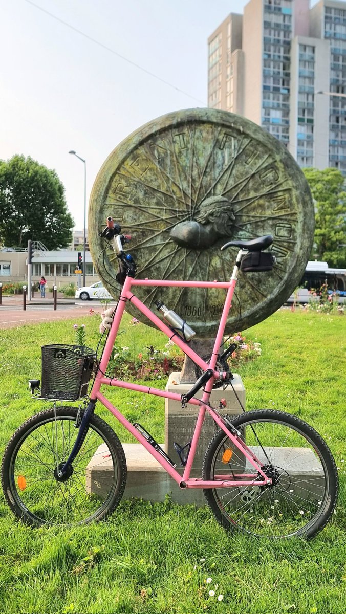 Doudou «en» Tall bike tweet media