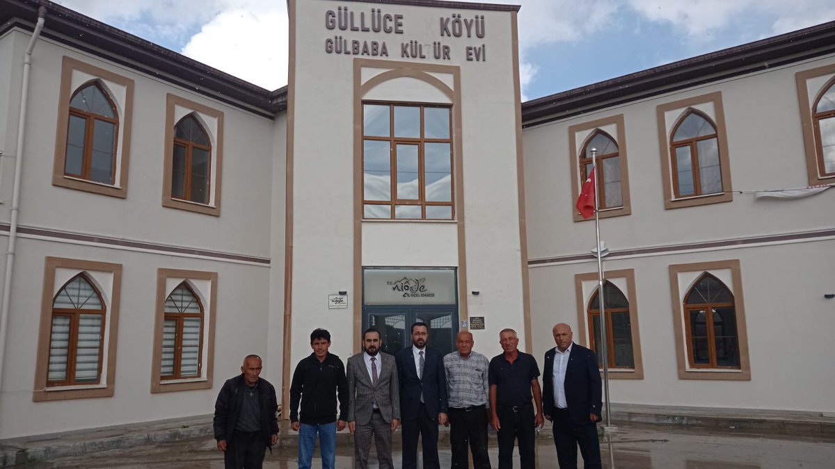 omerkilicnigde's tweet photo. 📍Güllüce Köyümüz

Merkez İlçe Başkanımız Hacı Mehmet Eren ile Güllüce köyümüzü ziyaret ettik, Gülbaba Konuk Evimizde köyümüz ile alakalı Muhtarımız ve hemşehrilerimizle istişare ettik.

Hemşehrilerimize en iyi hizmeti getirmek için gönül gönüle çalışmalarımıza devam ediyoruz🙋🏻‍♂️ https://t.co/FkLbjDPCGP