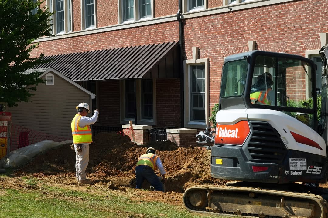 Renovations are underway! #SouthHall will be the new home for #BullisMiddleSchool— uniting classrooms, faculty, and student spaces to foster belonging and deeper learning. 🚧 Support the transformation: bullis-campaign.org
#BullisCampaign #ElevatingExcellence