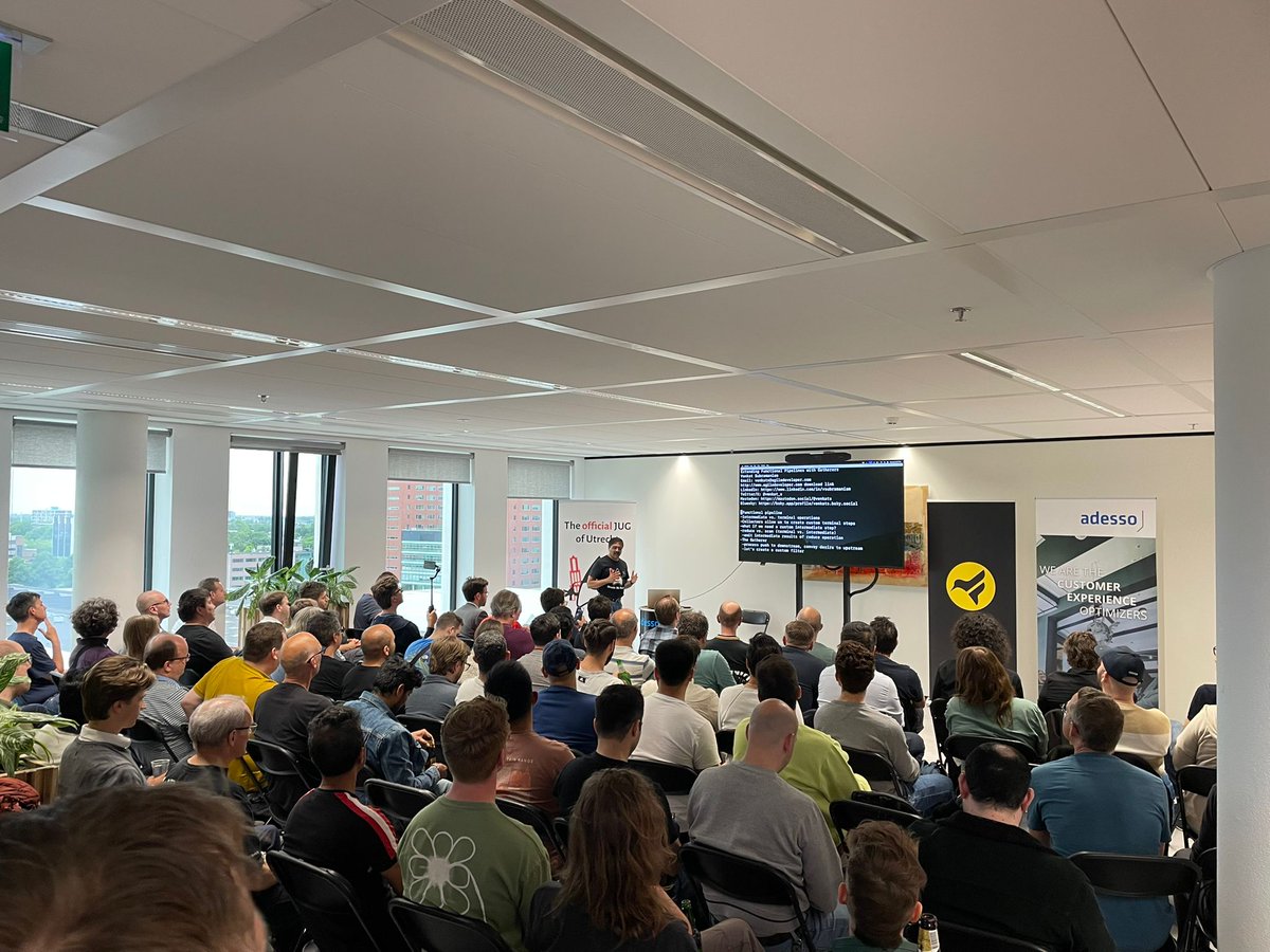 Utrecht Java User Group (@utrechtjug) on Twitter photo After a short break, we're back with <a href="/venkat_s/">Venkat Subramaniam</a> on Extending Functional Pipelines with Gatherers After a short break, we're back with <a href="/venkat_s/">Venkat Subramaniam</a> on Extending Functional Pipelines with Gatherers