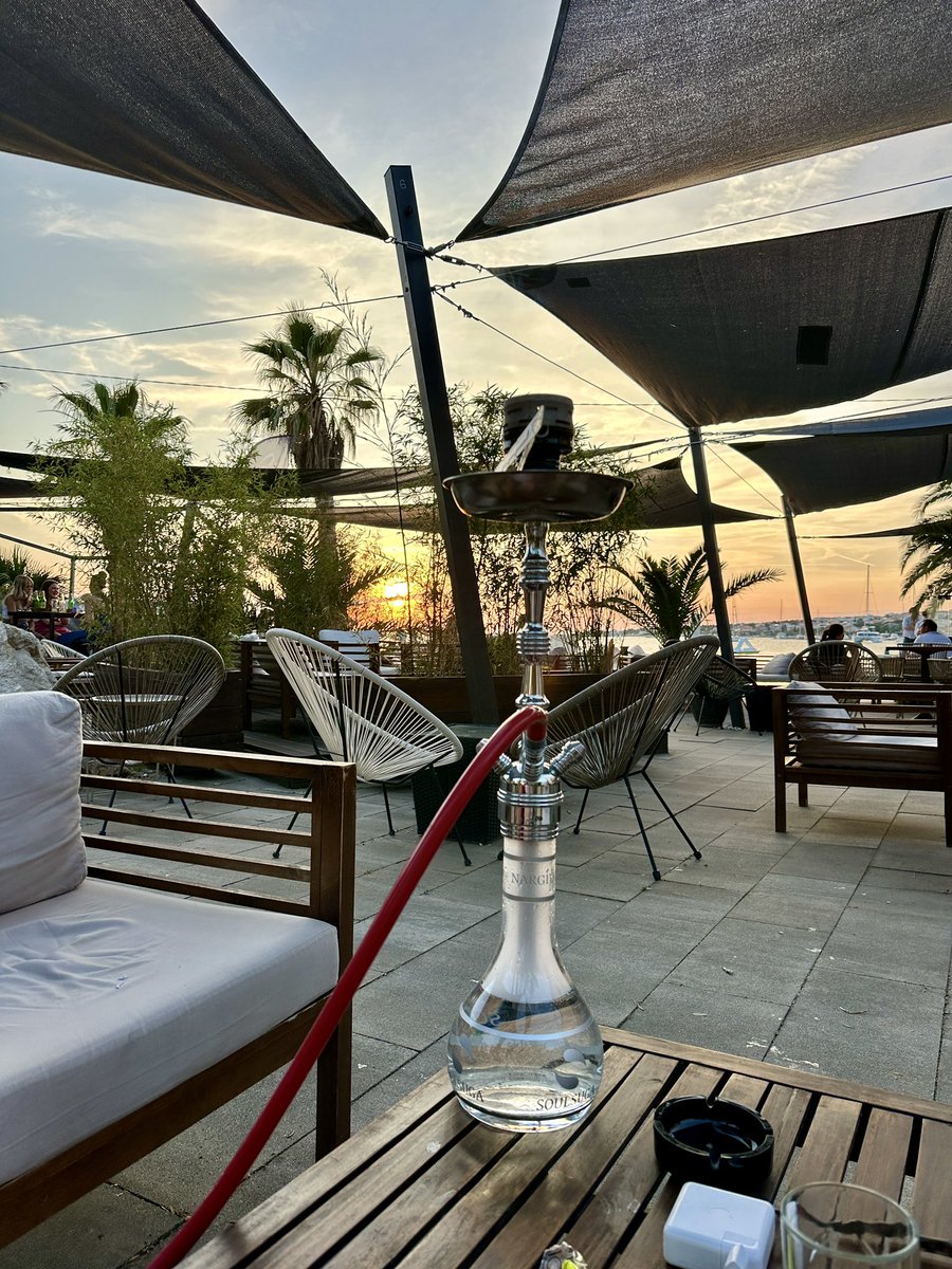 Lives good in Novalje, Croatia