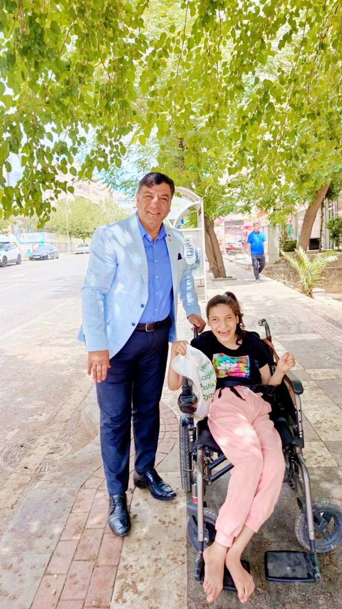 Bugün  Fatma zehra kızımızı ziyaret ettik herzaman ailenin yanında her konuda onların yanındayız  <a href="/anavatan1983/">Anavatan Partisi</a> <a href="/icelebiresmi/">İBRAHİM ÇELEBİ</a> <a href="/TC_icisleri/">T.C. İçişleri Bakanlığı</a> <a href="/ibrahimeyyupogl/">Av.İbrahim EYYÜPOĞLU</a> <a href="/34anavatan/">ANAVATAN PARTİSİ İSTANBUL İL BAŞKANLIĞI🇹🇷🐝</a> <a href="/iletisim/">T.C. İletişim Başkanlığı</a> <a href="/urfahabersayfa/">Şanlıurfa Haber Merkezi</a> <a href="/UrfaValiligi/">T.C. ŞANLIURFA VALİLİĞİ</a> <a href="/sanliurfasanli/">Şanlıurfa Şanlıurfa</a> <a href="/akpartiurfa/">AK PARTİ ŞANLIURFA</a> <a href="/sanliurfabld/">Şanlıurfa Büyükşehir 🇹🇷</a>