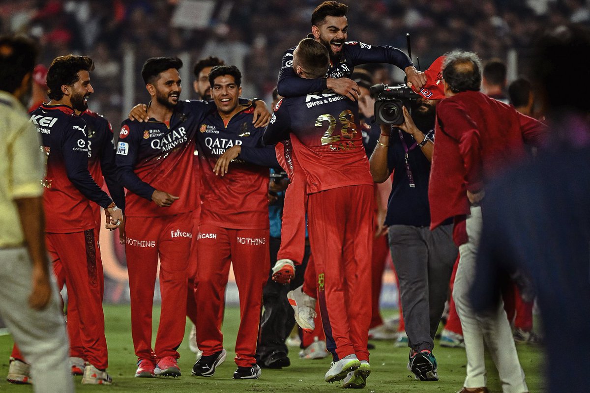 _Fenil9878_'s tweet photo. Faithfulness endured, and at last... legacy begins! 🏆 

Finally the Wait/Weight is over now...
@RCBTweets 
#RCBvsPBKS https://t.co/yLEBJB2Y0j