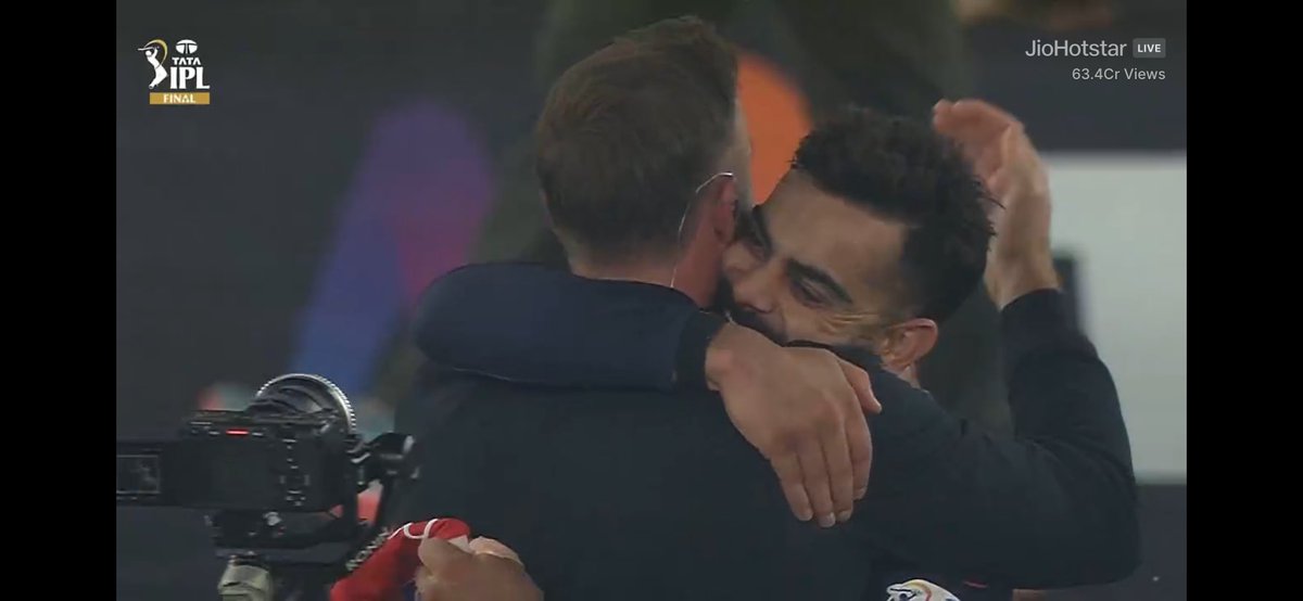 sharylssPage's tweet photo. The man. The team. The wait. The victory. 
#RCBvsPBKS #RCBvPBKS #IPLFinals https://t.co/nTmNm0MCu9