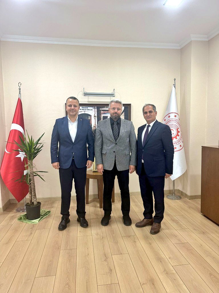Akparti İstanbul İl Başkanlığında beraber görev yaptığımız ,değerli dava ve yol arkadaşımız <a href="/OrhanOguzTURK/">Orhan Oguz TURK</a>'e İstanbul Sanayi ve Teknoloji İl Müdürü olarak atanması sonrası hayırlı olsun ziyaretinde bulunduk.

Nazik misafirperverlikleri için kıymetli başkanımıza teşekkür eder ,