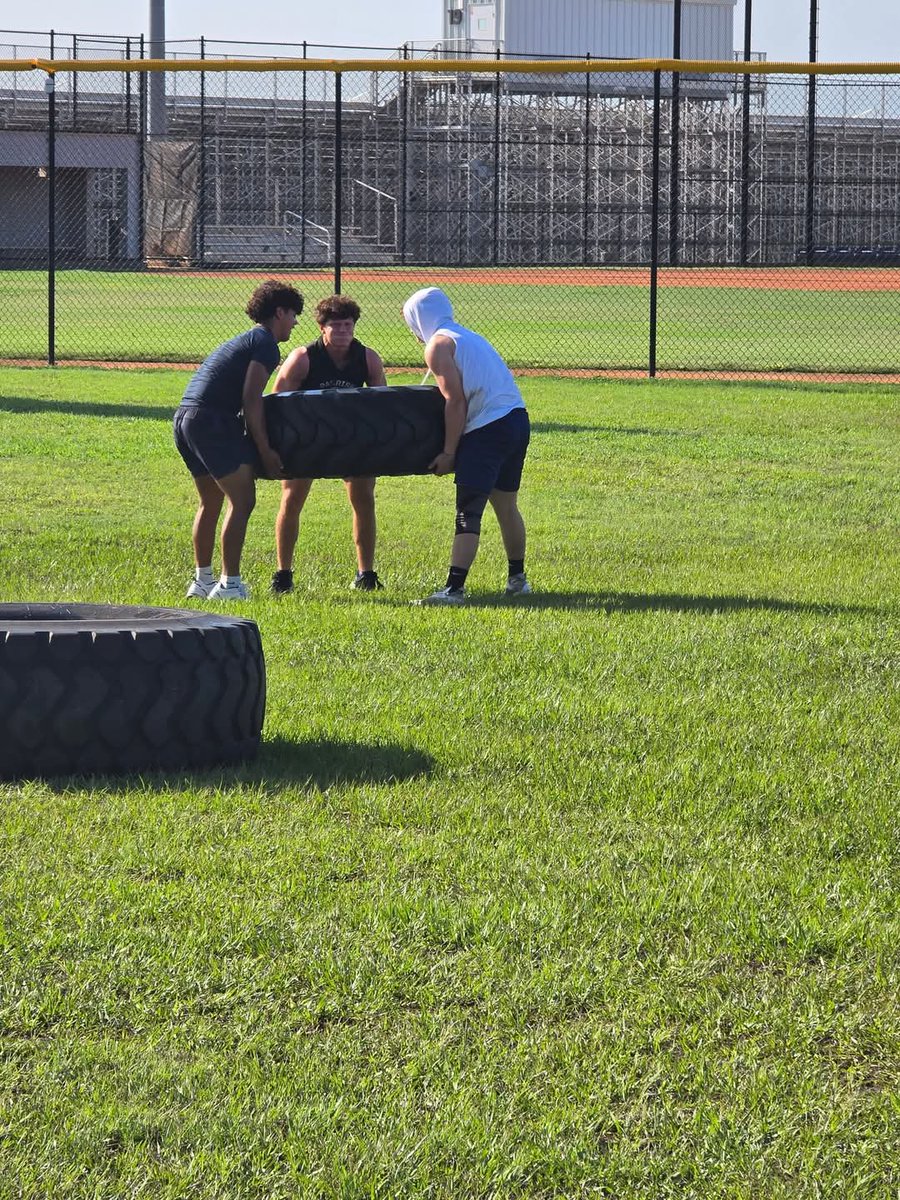 Parrish Community High School Bulls FB tweet media