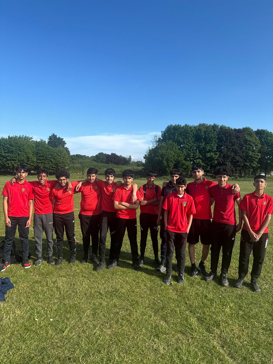 Hat-trick of wins today with the year 7 and 9 girls rounders teams winning against Lealands and the year 10 boys beating Chiltern at cricket 🏏🥎 #providingopportunities