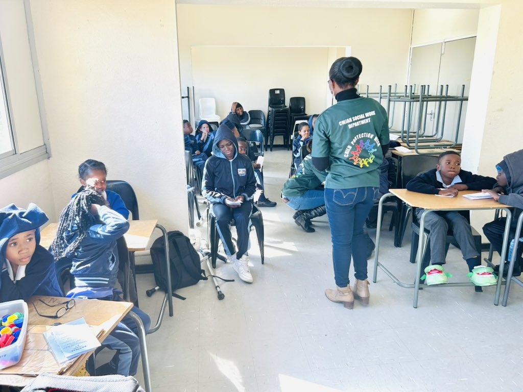 Child Protection Week – Day 2
Focus: Educating Learners on Children’s Rights and the importance of speaking out against abuse.
#ChildProtectionWeek2025 #ProtectChildren #HospitalSchool #SocialWorkInAction #ChildlineSA #CMJAH