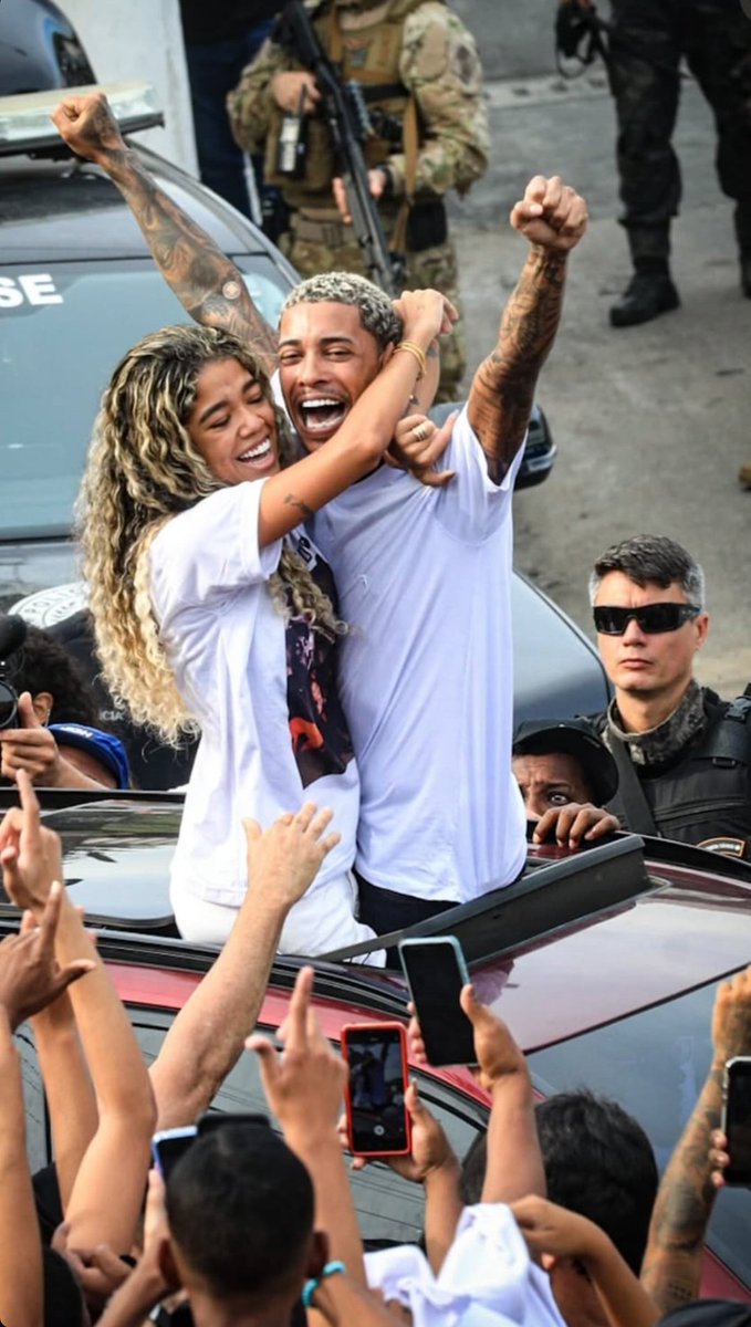 MC Poze do Rodo &amp; Vivi Noronha (2025) 📸