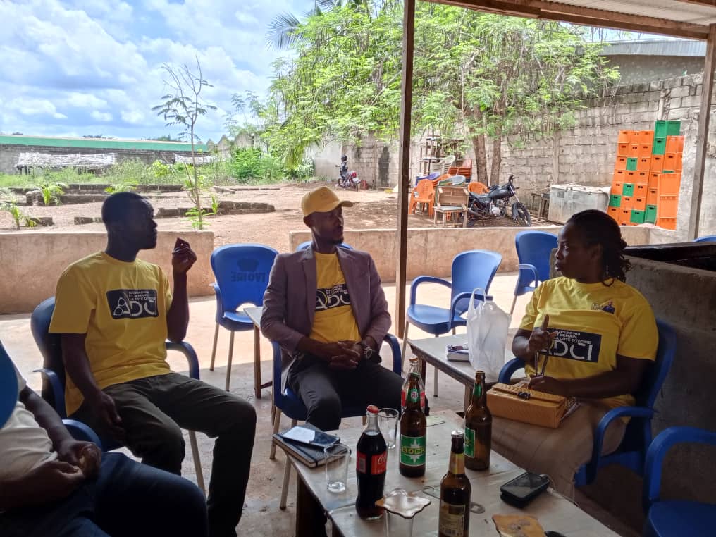 adcotedivoire's tweet image. Gagnoa bouge pour la #SENEC2025 🔥
Des quartiers Soleil à Dioulabougou, ADCI mobilise les quartiers pour l’An 1.

🎙 Le Sécrétaire Citoyen Communal Bley appelle à l’engagement, partout, pour les 12, 13, 14 juin à #Yamoussokro. 

#ADCI #An1ADCI #SociétéDeConfiance