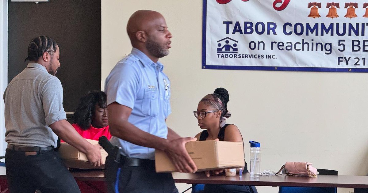 PPDInspJThomas's tweet image. Grateful for today’s successful Gun Safe Workshop!
A huge thank you to Scott Charles, Outreach Manager for Temple University Hospital, and Melany Nelson from Northwest Victims Services for hosting such an impactful event.