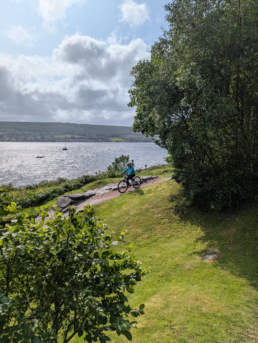 BlairvadachStew's tweet image. Day 2 - #StThomasBV25 @StThomasPri @BlairvadachOEC

Climbing the totem pole, tree and indoor climbing wall this morning.

Then making the most of #WorldBicycleDay by heading out on the bikes. Tackling the different challenges of the obstacle course and mountain bike trails.