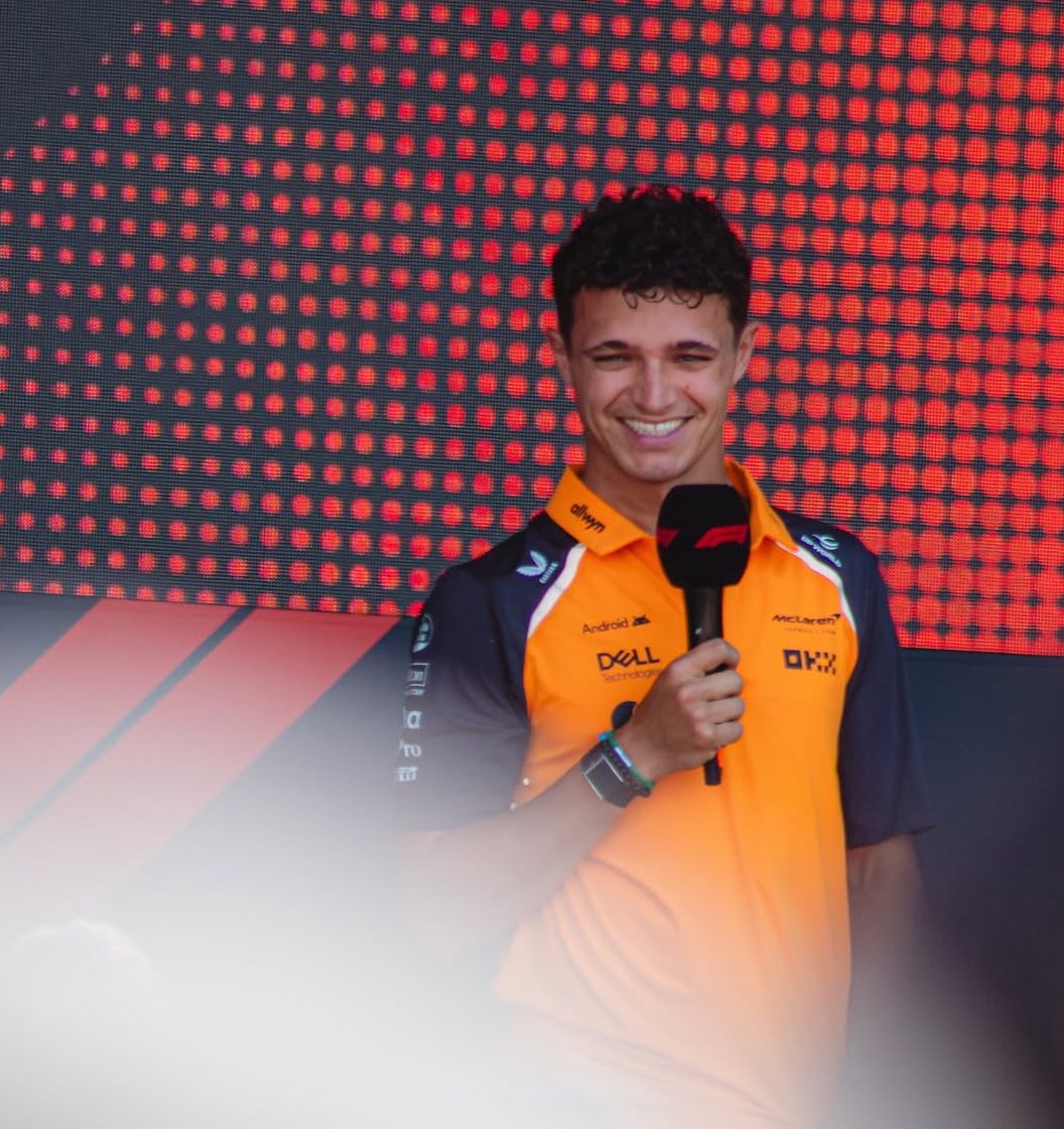 LANDOS SMILE 😭🤏

creds to malauriegd