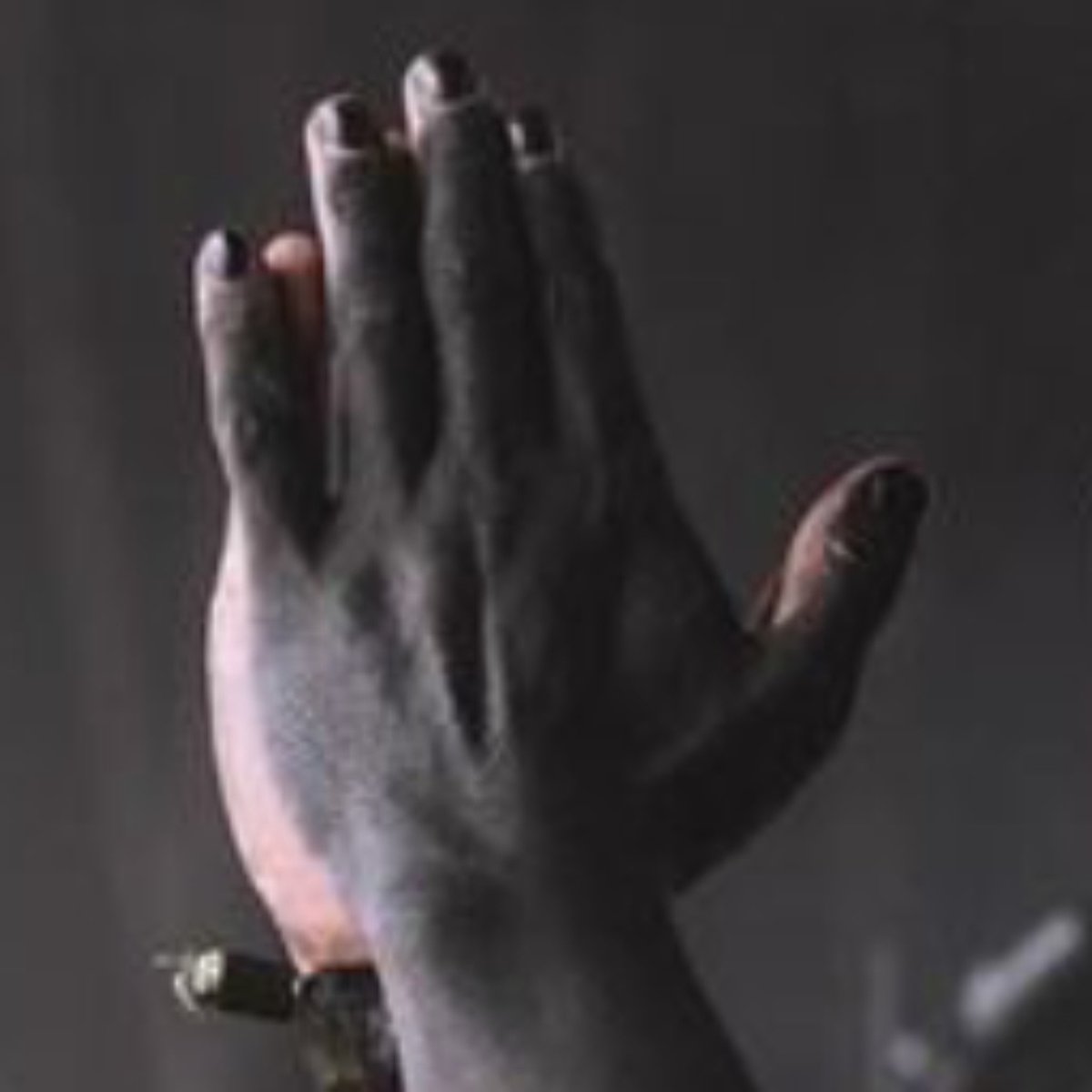 turningtide's tweet image. II Token, if you can hear me.. please bring the black nails back.. please, II Token..