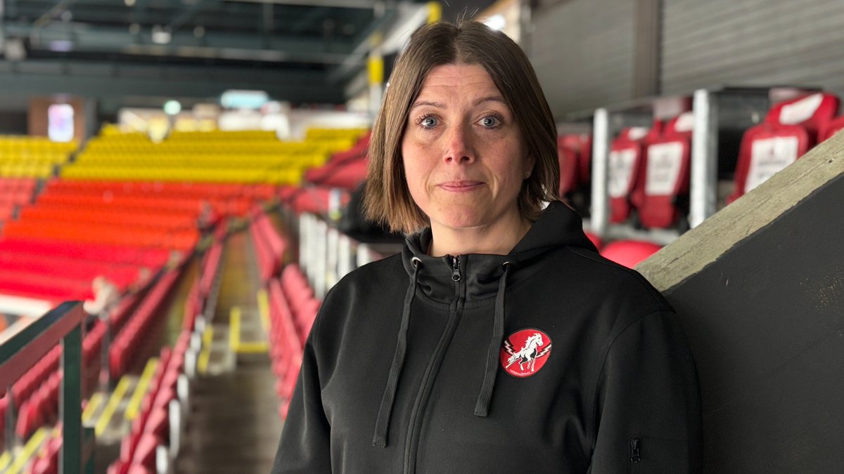Vad händer med Himmelstalundshallen och Vita Hästens långsiktiga ambitioner? Förhandlingar med kommunen pågår fortsatt: "Kritiskt för att verksamheten ska växa."
nt.se/sport/ishockey…