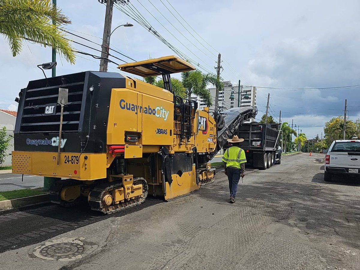 Se continúa asfaltando en Guaynabo. Mañana, miércoles 4 de junio en la salida hacia San Patricio en dirección a WAPA y Liberty se cerrará a las 8:00 a.m.

Rutas alternas: Avenida Roosevelt, Avenida San Patricio, Avenida Piñero y la salida que conecta con Denny’s.