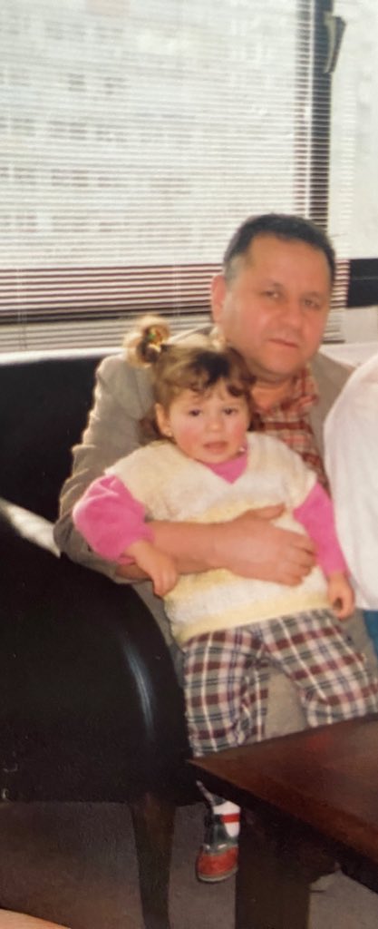 suedarlan's tweet photo. Allah kahretsin artık! O kadar canım sıkkın ki. Nasıl bir halde bıraktım bir görseniz. Masum,çaresiz bi o kadar da ne olduğundan habersiz. Babamı bana geri verin! @ADLITIPKURUMU @adalet_bakanlik  

İnfazPaketinde AdaletArıyoruz https://t.co/yIu0hymcJK