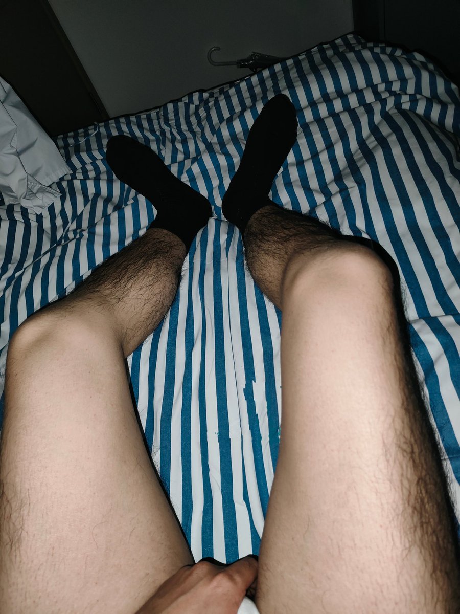 让爹舒服了。脚上这双赏给贱狗