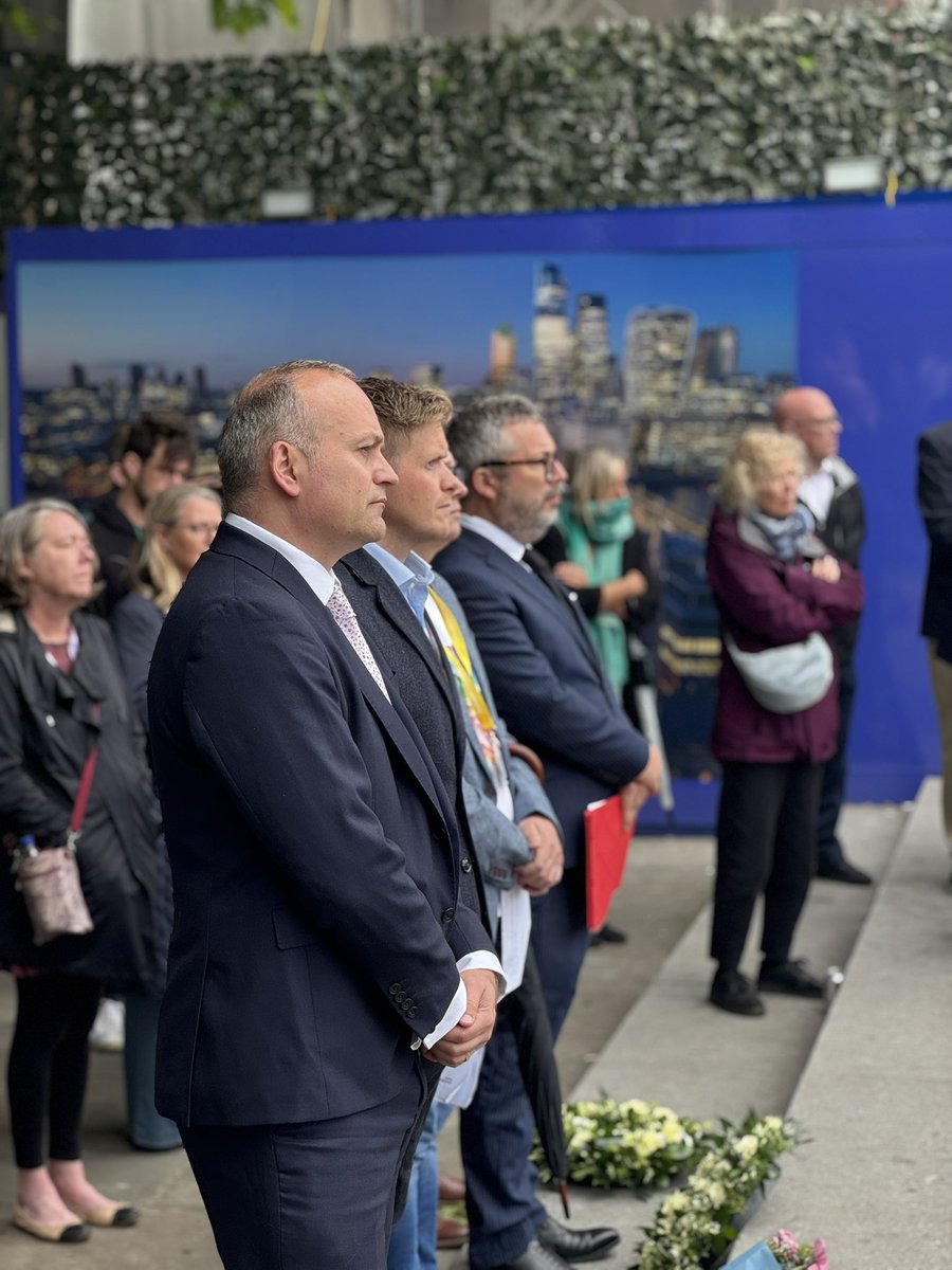 Living Bankside (@livingbankside) on Twitter photo Today we marked the 8th Anniversary of the London Bridge Attacks bringing together all those affected
We remember those who lost their lives,  those injured & traumatised
We remember the heroism
We continue to hold on to hope, unity and compassion over fear, division & hatred Today we marked the 8th Anniversary of the London Bridge Attacks bringing together all those affected
We remember those who lost their lives,  those injured & traumatised
We remember the heroism
We continue to hold on to hope, unity and compassion over fear, division & hatred