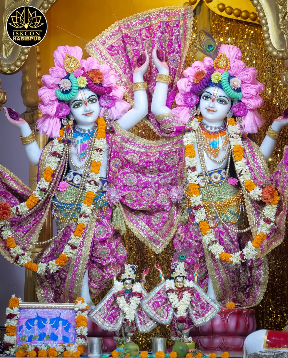 ISKCONHabibpur's tweet photo. 🌺𝑯𝒂𝒓𝒆 𝑲𝒓𝒊𝒔𝒉𝒏𝒂🌺
𝑇𝑜𝑑𝑎𝑦'𝑠🙏𝐷𝑎𝑟𝑠ℎ𝑎𝑛𝑠

✿𝑺𝒓𝒊 𝑺𝒓𝒊 𝑹𝒂𝒅𝒉𝒂 𝑴𝒂𝒅𝒉𝒂𝒗
✿𝑱𝒂𝒈𝒂𝒏𝒏𝒂𝒕𝒉 𝑩𝒂𝒍𝒂𝒅𝒆𝒗 𝑺𝒖𝒃𝒉𝒂𝒅𝒓𝒂
✿𝑮𝒂𝒖𝒓-𝑵𝒊𝒕𝒂𝒊,𝑺𝒓𝒊𝒍𝒂 𝑷𝒓𝒂𝒃𝒉𝒖𝒑𝒂𝒅𝒂

🏵️3 Jun'25🏵️

#ISKCON #SrilaPrabhupada #SanatanDharma #harekrishna #God https://t.co/qHWYnQfPe5