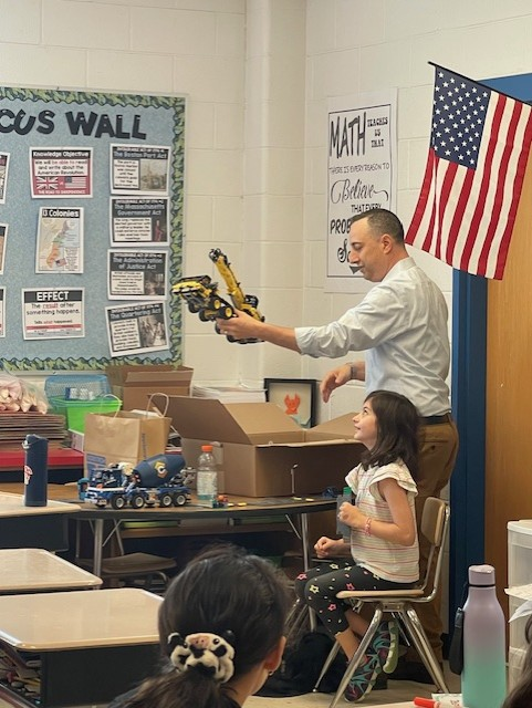 NACE Executive Director Kevan Stone participated in Woodacres Elementary School's annual Career Day, detailing the work he and NACE members do across the country for their communities.  While, shockingly, not one student in any of the four 4th grade classes said they wanted to be