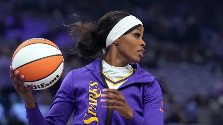 WNBACentral_'s tweet image. Rickea Jackson practices with the team today (per @UnderdogWNBA).