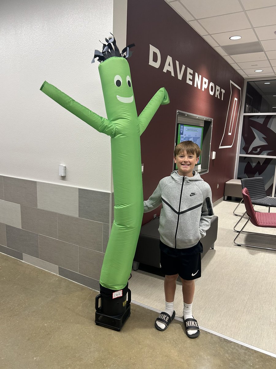 Ryder found Carl! We find this hilarious because my brother is named Carl. #ComalU25