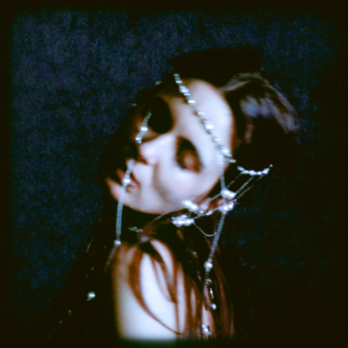 El dúo parisino <a href="/echoberyl/">Echoberyl</a> acaba de estrenar el video "Morgana" lanzado el 30 de mayo a través de Mother Solitude Records.
#coldwave #darkwave

Puedes verlo en nuestro blog
revistathe13th.blogspot.com/2025/06/video-…