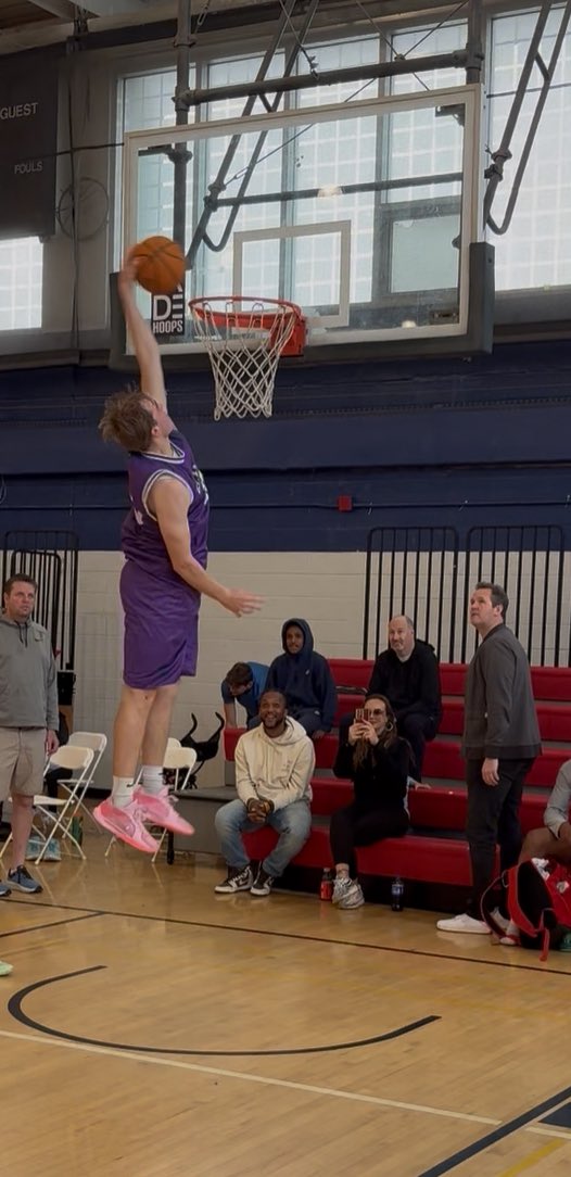 lacetothetop (@lacetothetop) on Twitter photo One of the top scorers in <a href="/ZeroGravityBB/">Zero Gravity Basketball</a> with games of 41 pts and several in the 30’s is now one of the top scorers in <a href="/madehoops/">MADE Hoops</a>
<a href="/iamseanglynn/">Sean Glynn</a> One of the top scorers in <a href="/ZeroGravityBB/">Zero Gravity Basketball</a> with games of 41 pts and several in the 30’s is now one of the top scorers in <a href="/madehoops/">MADE Hoops</a>
<a href="/iamseanglynn/">Sean Glynn</a>
