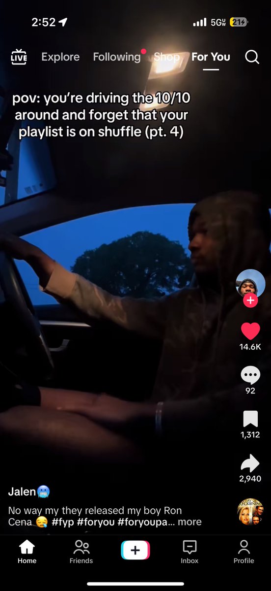 BBBWBFFF's tweet photo. me last semester on my first ever 2man when me n my friend were driving back to my house from the movies and i accidentally played find the flame from final fantasy 16 in front of the huzz because i didn’t know i was on liked songs instead of my late night drive playlist https://t.co/76eNAxYto5