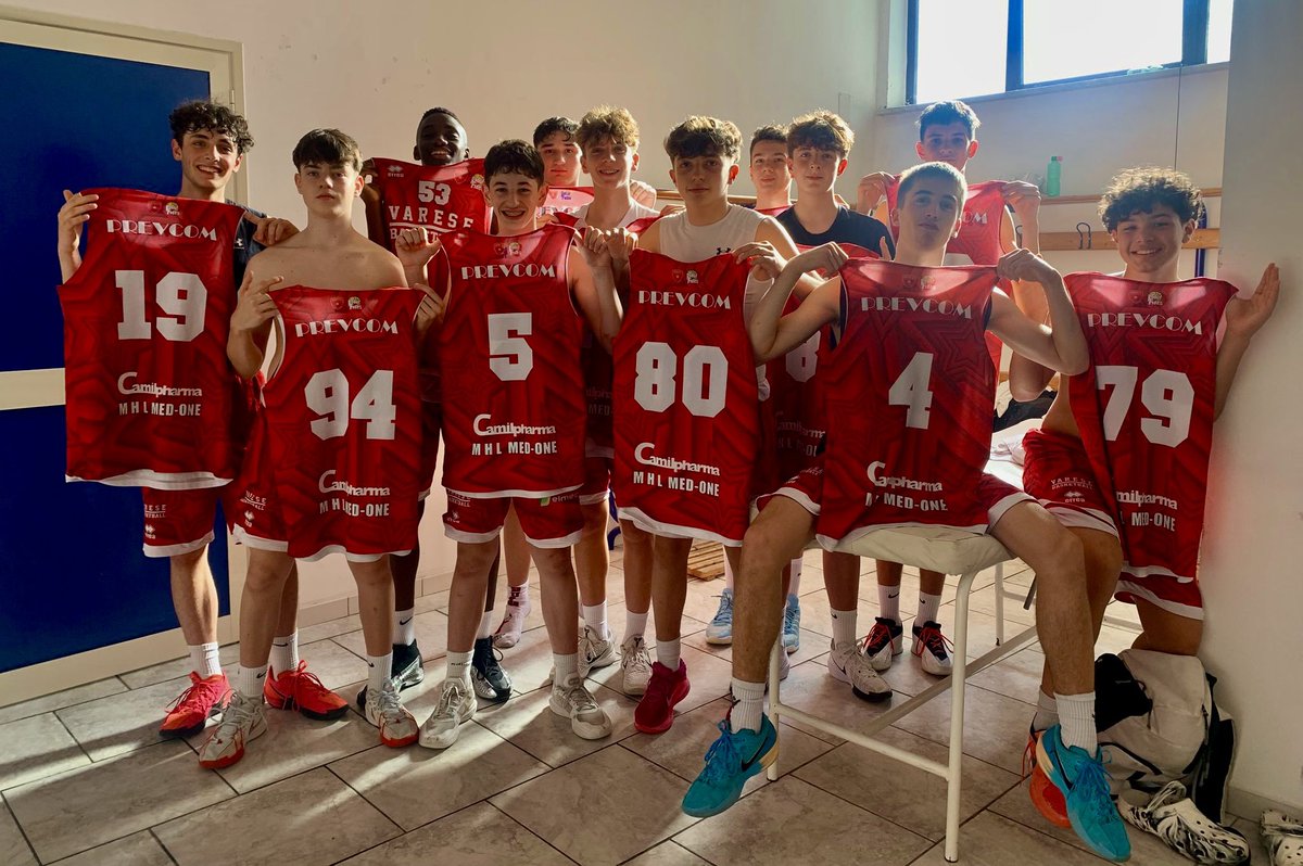 Tutto il nostro supporto gli Under15 di Varese Basketball che sono ad Agropoli per giocarsi le finali nazionali di categoria. 

Forza ragazzi noi siamo Varese ❤️

#NoiSiamoVarese #VareseBasketball