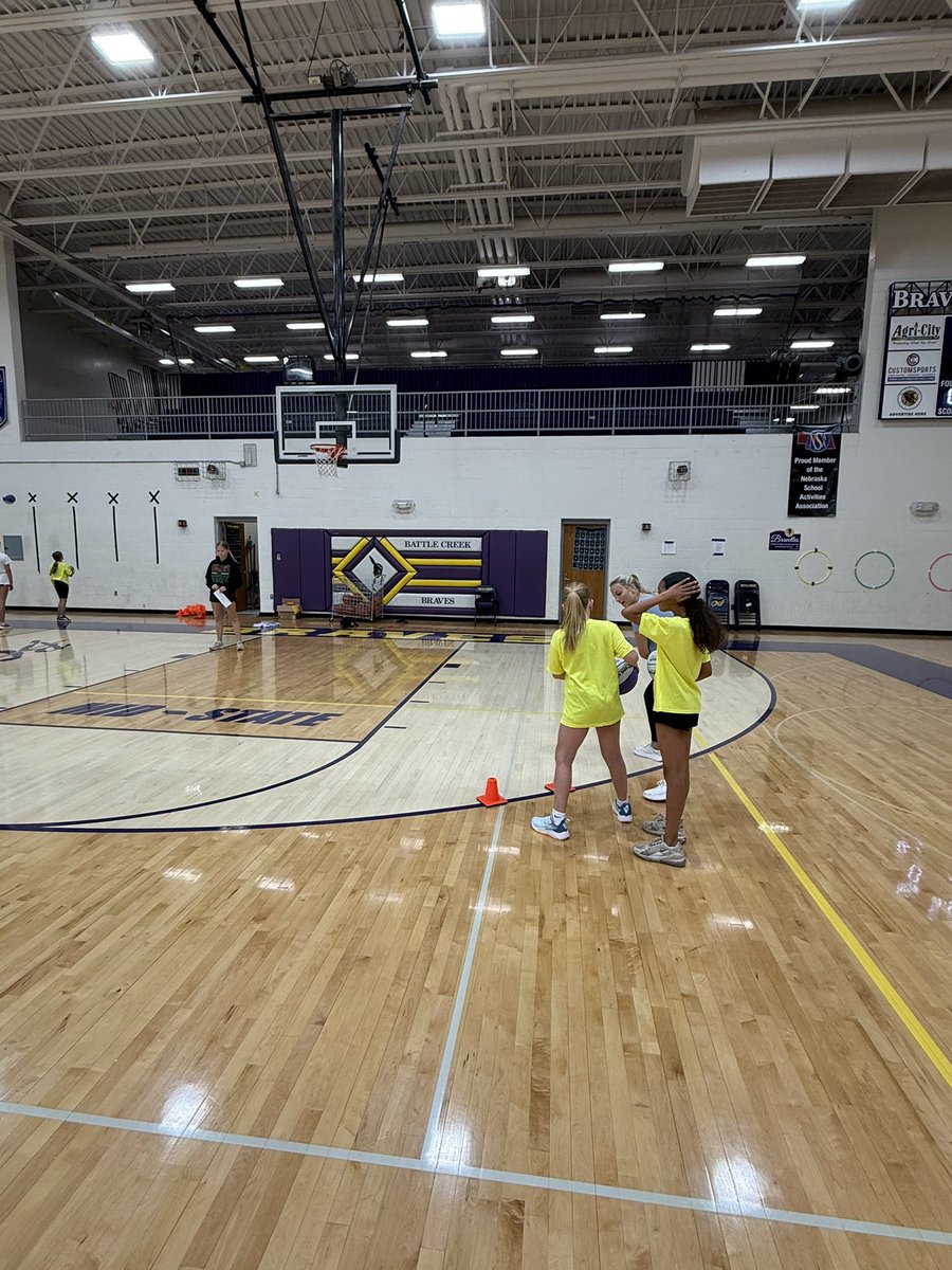 Bravette Basketball tweet media